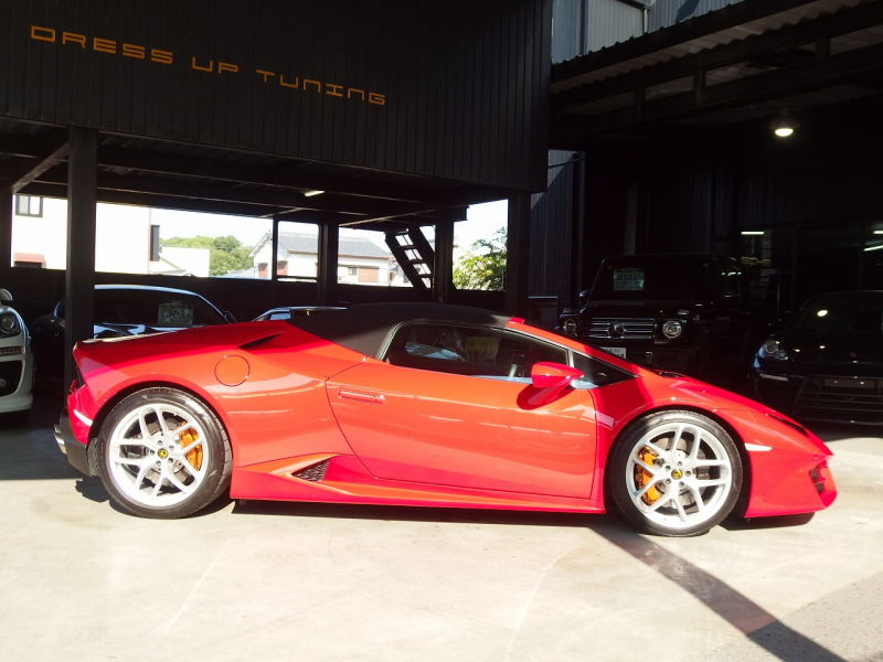 ランボルギーニ&nbsp;ウラカン&nbsp;スパイダー　LP580-2　RWD　正規ディーラー車　右ハンドル&nbsp;中古車