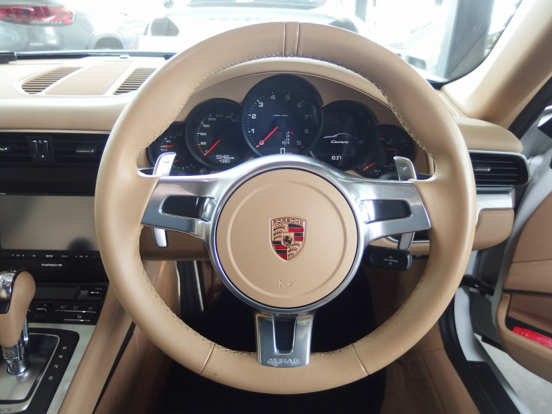 ポルシェ&nbsp;911(Type991.1)&nbsp;PDK　正規ディーラー車　右ハンドル&nbsp;中古車