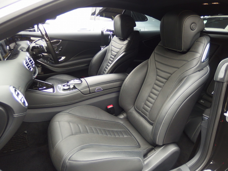 メルセデスベンツ&nbsp;Sクラス&nbsp;S550クーペ 　AMGライン　20インチアルミホイール　パノラミックルーフ&nbsp;中古車
