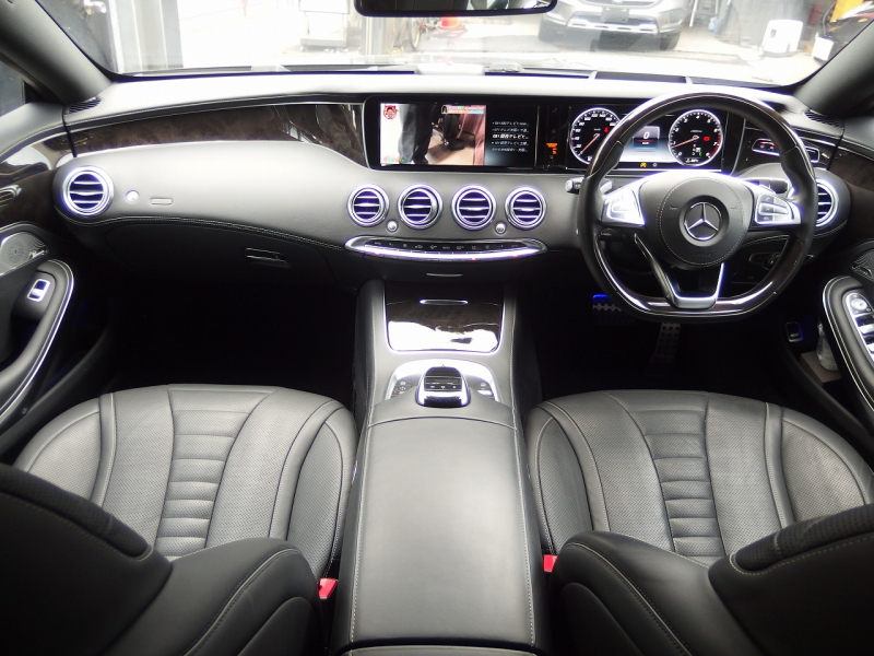 メルセデスベンツ&nbsp;Sクラス&nbsp;S550クーペ 　AMGライン　20インチアルミホイール　パノラミックルーフ&nbsp;中古車