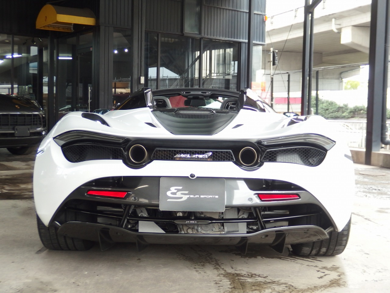 マクラーレン&nbsp;720S&nbsp;スパイダー　正規ディーラー車　左ハンドル　フロントリフトシステム&nbsp;中古車