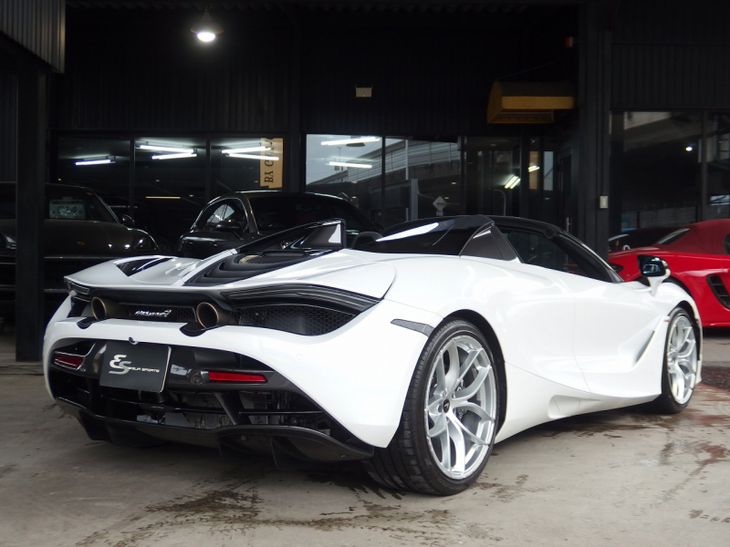 マクラーレン&nbsp;720S&nbsp;スパイダー　正規ディーラー車　左ハンドル　フロントリフトシステム&nbsp;中古車