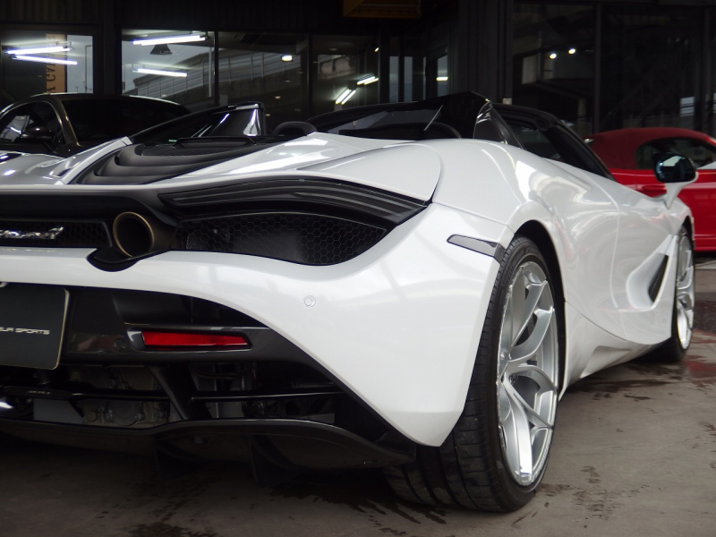 マクラーレン&nbsp;720S&nbsp;スパイダー　正規ディーラー車　左ハンドル　フロントリフトシステム&nbsp;中古車