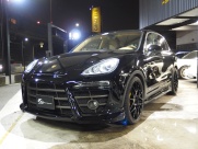 ポルシェ&nbsp;カイエン&nbsp;V6 新車並行　左H&nbsp;中古車