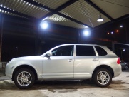 ポルシェ&nbsp;カイエン&nbsp;カイエンS　ディーラー車　左ハンドル　サンルーフ&nbsp;中古車