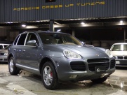 ポルシェ カイエン ターボ　ディーラー車　左ハンドル　エアサス　サンルーフ 中古車