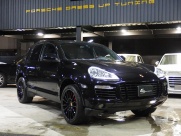 ポルシェ&nbsp;カイエン&nbsp;ターボ　左ハンドル　エアサス　サンルーフ　21inアルミ&nbsp;中古車