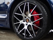 ポルシェ カイエン ターボ　ディーラー車　スマートキー　右ハンドル　サンルーフ 中古車