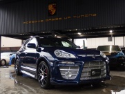 ポルシェ カイエン ターボ　ディーラー車　スマートキー　右ハンドル　サンルーフ 中古車