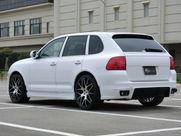 ポルシェ&nbsp;カイエン&nbsp;V6 EUR-GT フルエアロ　TIP-S　右H&nbsp;中古車