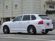 ポルシェ&nbsp;カイエン&nbsp;V6 EUR-GT フルエアロ　TIP-S　右H&nbsp;中古車