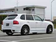 ポルシェ&nbsp;カイエン&nbsp;V6 EUR-GT フルエアロ　TIP-S　右H&nbsp;中古車