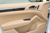 ポルシェ カイエン ＮＥＷカイエン ＥＵＲ－ＧＴ 中古車