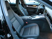 ポルシェ&nbsp;パナメーラ&nbsp;２０１３年モデル　Ｖ６　３６００㏄&nbsp;中古車