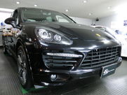 ポルシェ カイエン ２０１３年モデル  ポルシェ カイエンＧＴＳ 中古車