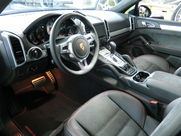 ポルシェ カイエン ２０１３年モデル  ポルシェ カイエンＧＴＳ 中古車