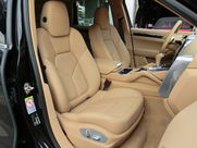 ポルシェ カイエン 2013年ﾓﾃﾞﾙ　ｶｲｴﾝEUR-GT 中古車