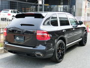 ポルシェ カイエン Ｖ６　後期モデル 中古車