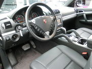 ポルシェ カイエン Ｖ６　後期モデル 中古車