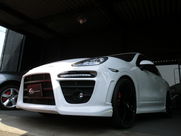 ポルシェ&nbsp;カイエン&nbsp;（type９５８）　ＥＵＲ－ＧＴ&nbsp;新車