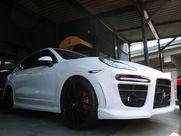 ポルシェ&nbsp;カイエン&nbsp;（type９５８）　ＥＵＲ－ＧＴ&nbsp;新車