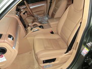 ポルシェ カイエン ベースグレード D車  中古車