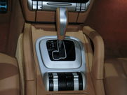 ポルシェ カイエン ターボ D車 左H  中古車