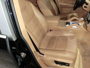 ポルシェ カイエン ターボ D車 左H  中古車