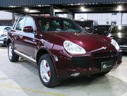 ポルシェ カイエン カイエンターボ　ディーラー車　左ハンドル 中古車