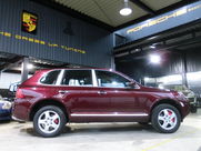 ポルシェ カイエン カイエンターボ　ディーラー車　左ハンドル 中古車