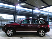 ポルシェ カイエン カイエンターボ　ディーラー車　左ハンドル 中古車