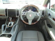 ポルシェ カイエン V6 ディーラー車  中古車