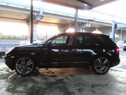 ポルシェ&nbsp;カイエン&nbsp;ターボ　ディーラー車　左H&nbsp;中古車