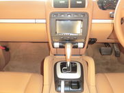 ポルシェ&nbsp;カイエン&nbsp;V6 ディーラー車　&nbsp;中古車