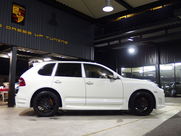 ポルシェ&nbsp;カイエン&nbsp;V6 ディーラー車　&nbsp;中古車