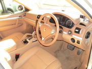 ポルシェ&nbsp;カイエン&nbsp;V6 ディーラー車　&nbsp;中古車