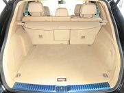 ポルシェ カイエン Sハイブリッド　パノラマサンルーフ　D車　左H 中古車