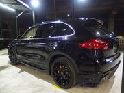 ポルシェ カイエン Sハイブリッド　パノラマサンルーフ　D車　左H 中古車