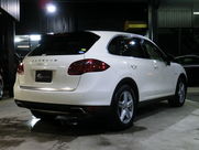 ポルシェ カイエン カイエンS ハイブリッド　エアサス　パノラマルーフ 中古車