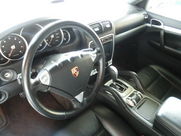 ポルシェ カイエン カイエンターボ　ディーラー車　左ハンドル 中古車