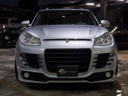 ポルシェ カイエン カイエンターボ　ディーラー車　左ハンドル 中古車