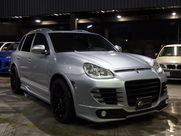 ポルシェ カイエン カイエンターボ　ディーラー車　左ハンドル 中古車