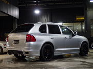 ポルシェ カイエン カイエンターボ　ディーラー車　左ハンドル 中古車