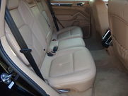 ポルシェ&nbsp;カイエン&nbsp;V6 新車並行　左H&nbsp;中古車