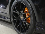 ポルシェ&nbsp;カイエン&nbsp;V6　EUR-GTフルエアロ　ディーラー車　右ハンドル&nbsp;中古車