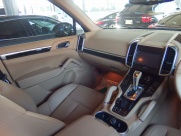 ポルシェ&nbsp;カイエン&nbsp;V6　EUR-GTフルエアロ　ディーラー車　右ハンドル&nbsp;中古車