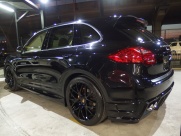 ポルシェ&nbsp;カイエン&nbsp;V6　EUR-GTフルエアロ　ディーラー車　右ハンドル&nbsp;中古車