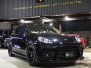 ポルシェ&nbsp;カイエン&nbsp;V6　EUR-GTフルエアロ　ディーラー車　右ハンドル&nbsp;中古車