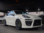 ポルシェ&nbsp;カイエン&nbsp;S　EUR-GTフルエアロ　D車　エアサス&nbsp;中古車