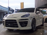 ポルシェ&nbsp;カイエン&nbsp;S　EUR-GTフルエアロ　D車　エアサス&nbsp;中古車